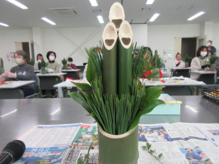 【画像】おおむね門松の土台が、出来上がりました。