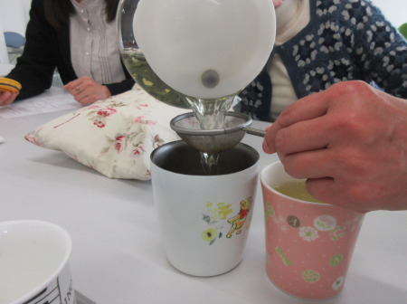 【画像】ハーブティーのいい香りが...飲むのが楽しみです。